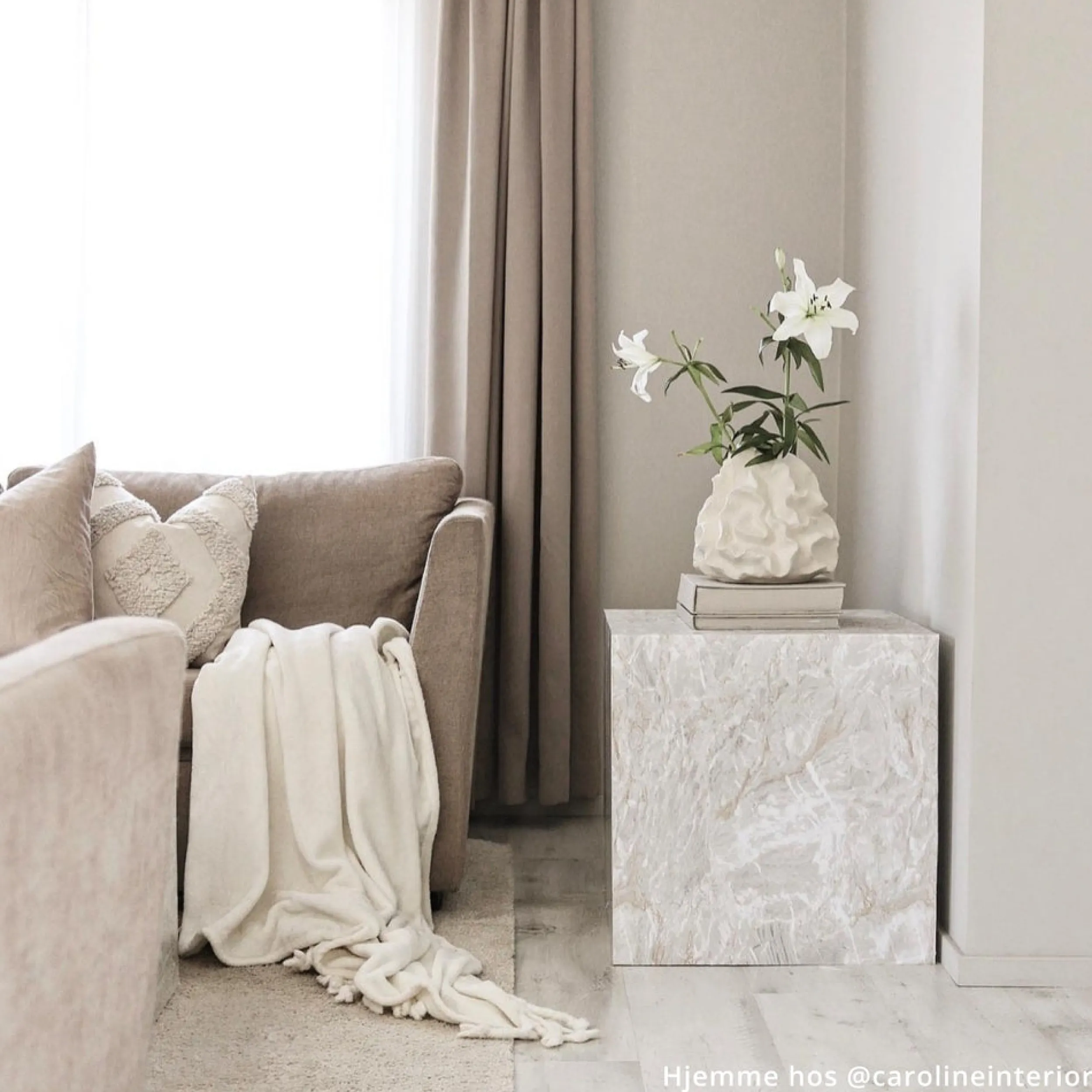 Outlet Cortes marmor kontaktplast Marmor | Bord