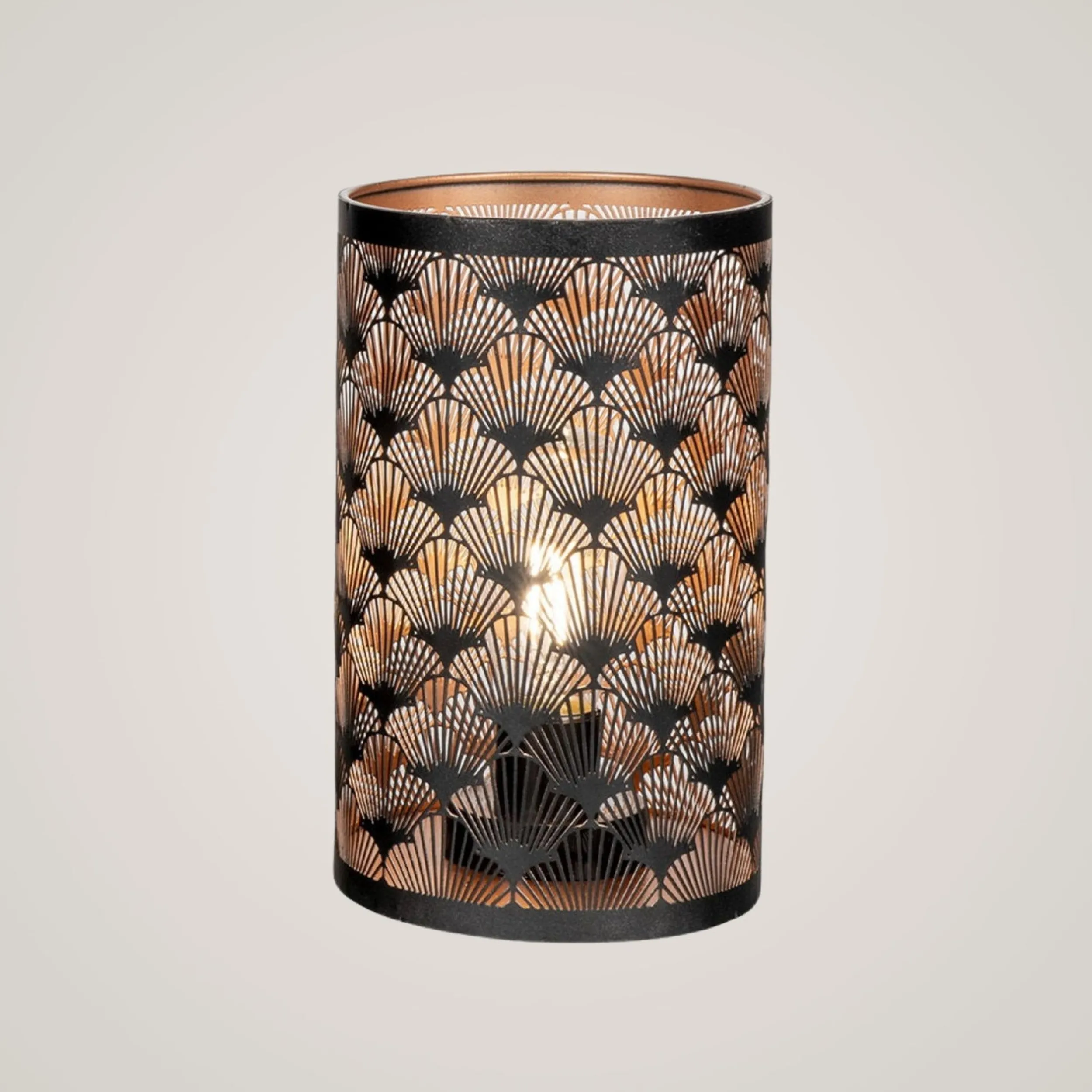 Hot House Nordic Nata LED lyslykt skjell Lysestaker Og Lykter