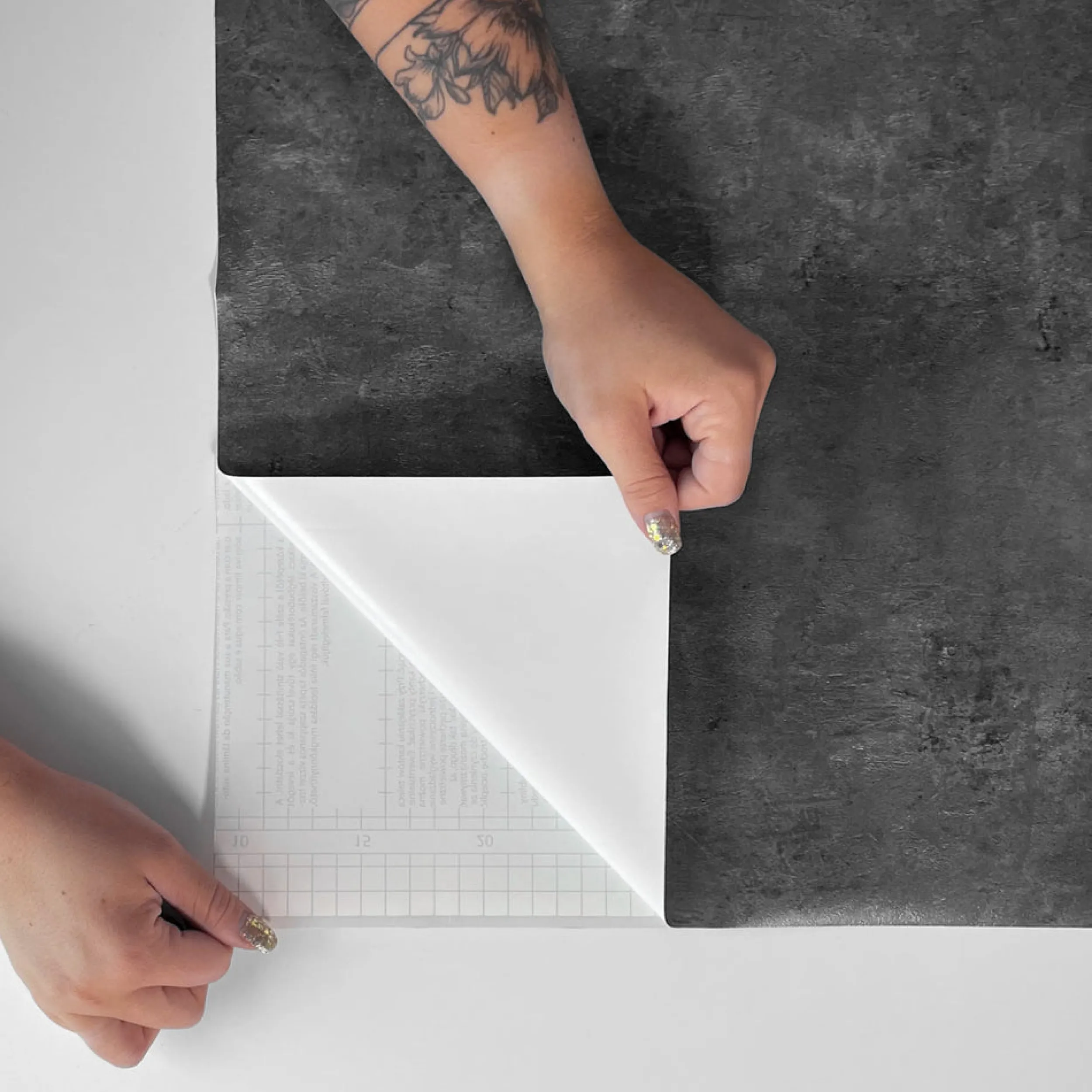 Fashion Premium Limewash antrasitt kontaktplast Betong Og Stein | Bord
