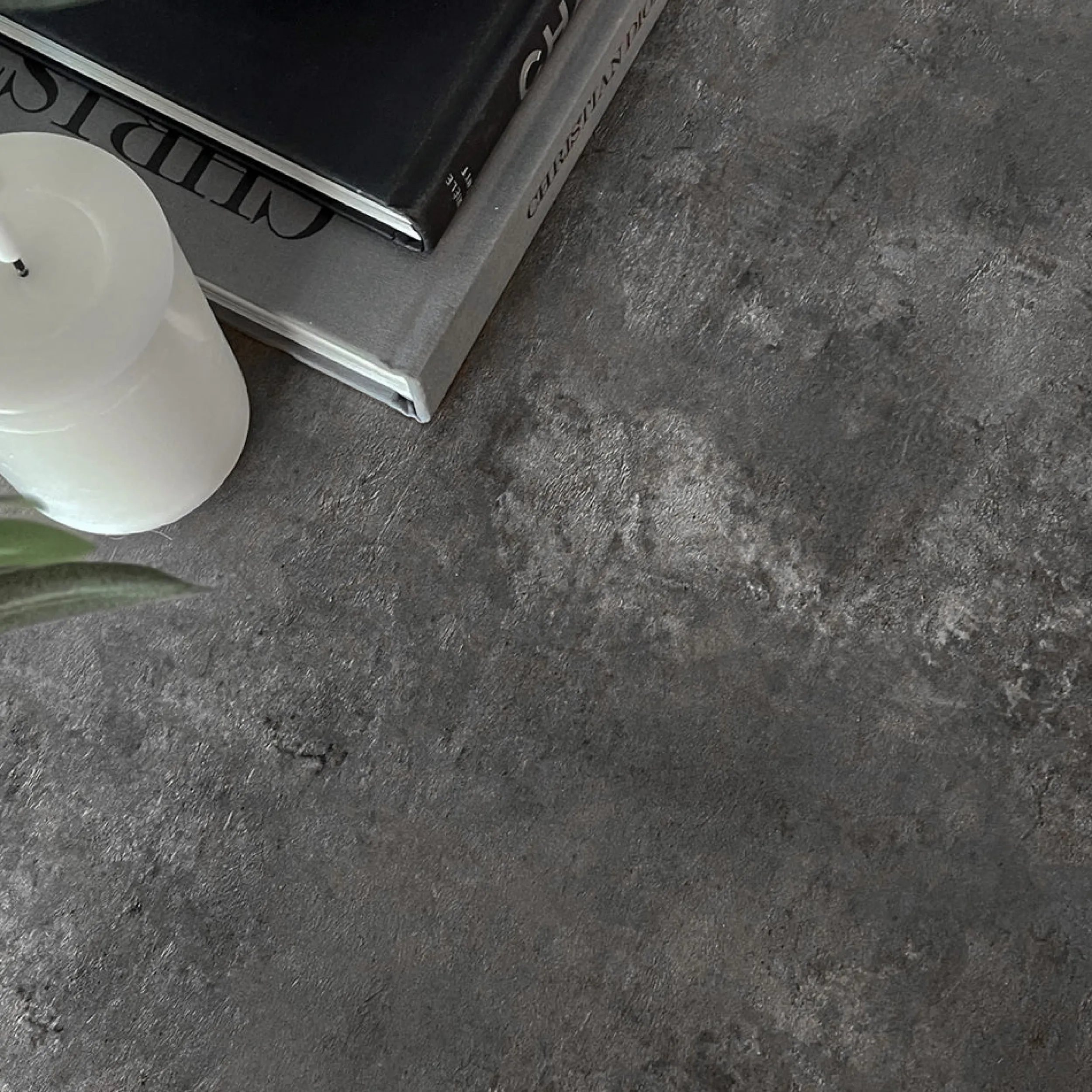 Fashion Premium Limewash antrasitt kontaktplast Betong Og Stein | Bord