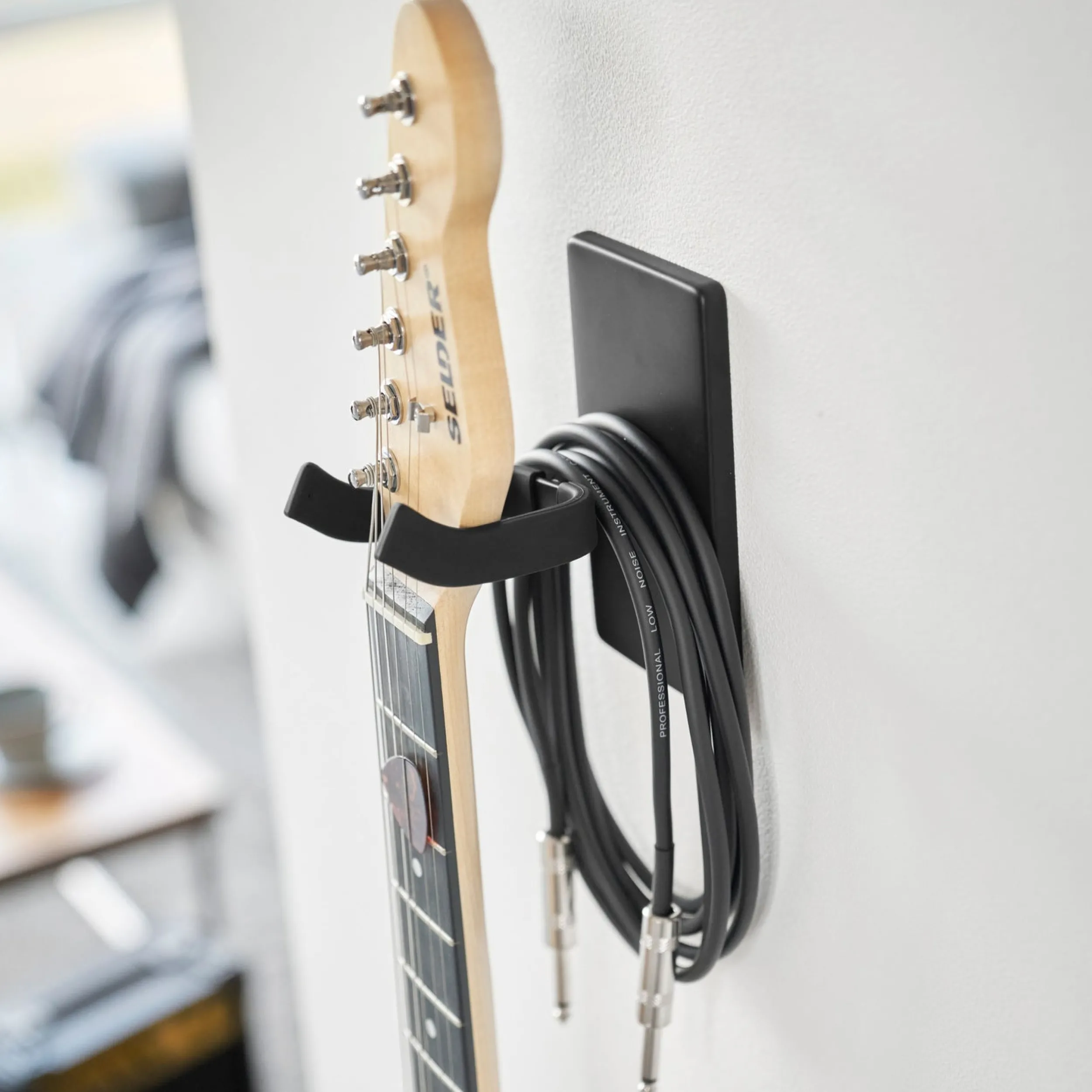 Best Vegghengt gitarholder All Organisering | Organisering