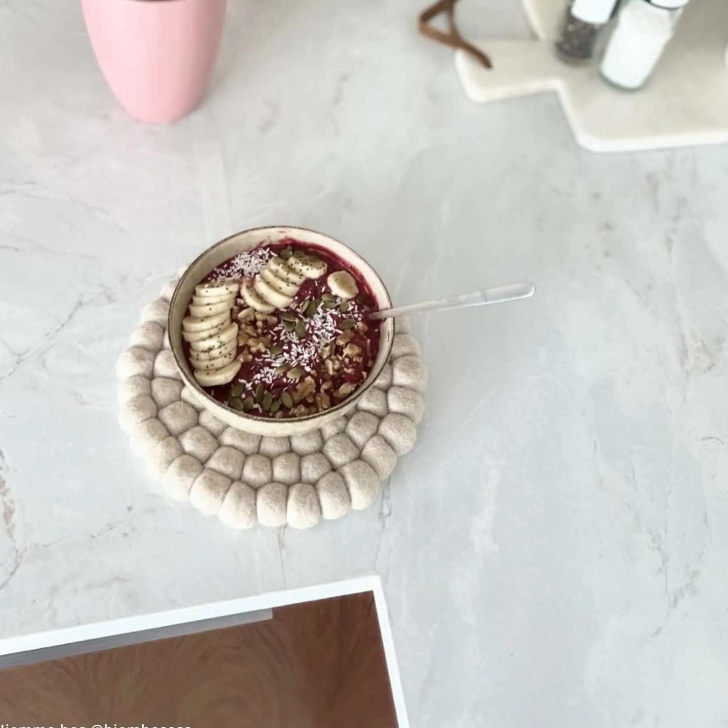 Best Walnut deep og marmor kjøkkenkit Kjøkken | Benkeplate